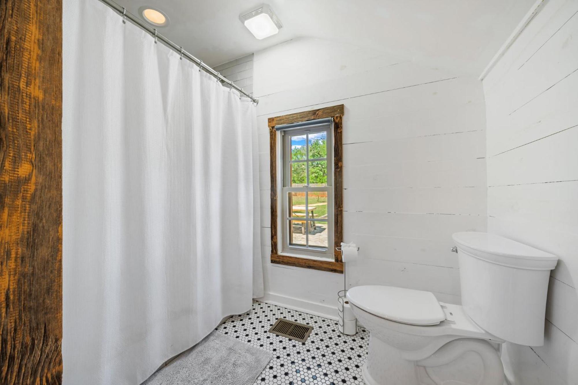 Villa Katarina Haus - Hot Tub & Fire Pit Fredericksburg Exterior foto