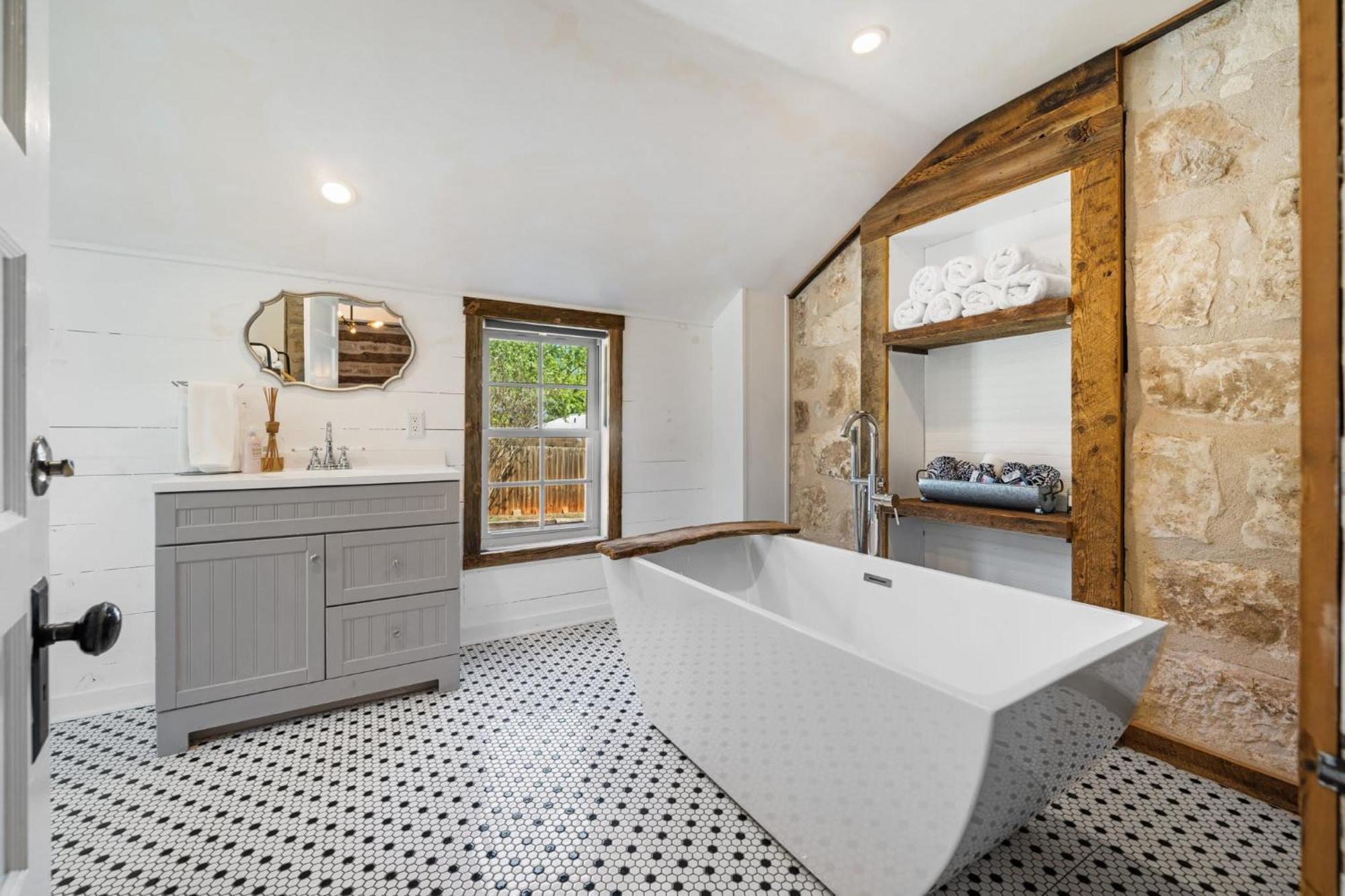 Villa Katarina Haus - Hot Tub & Fire Pit Fredericksburg Exterior foto