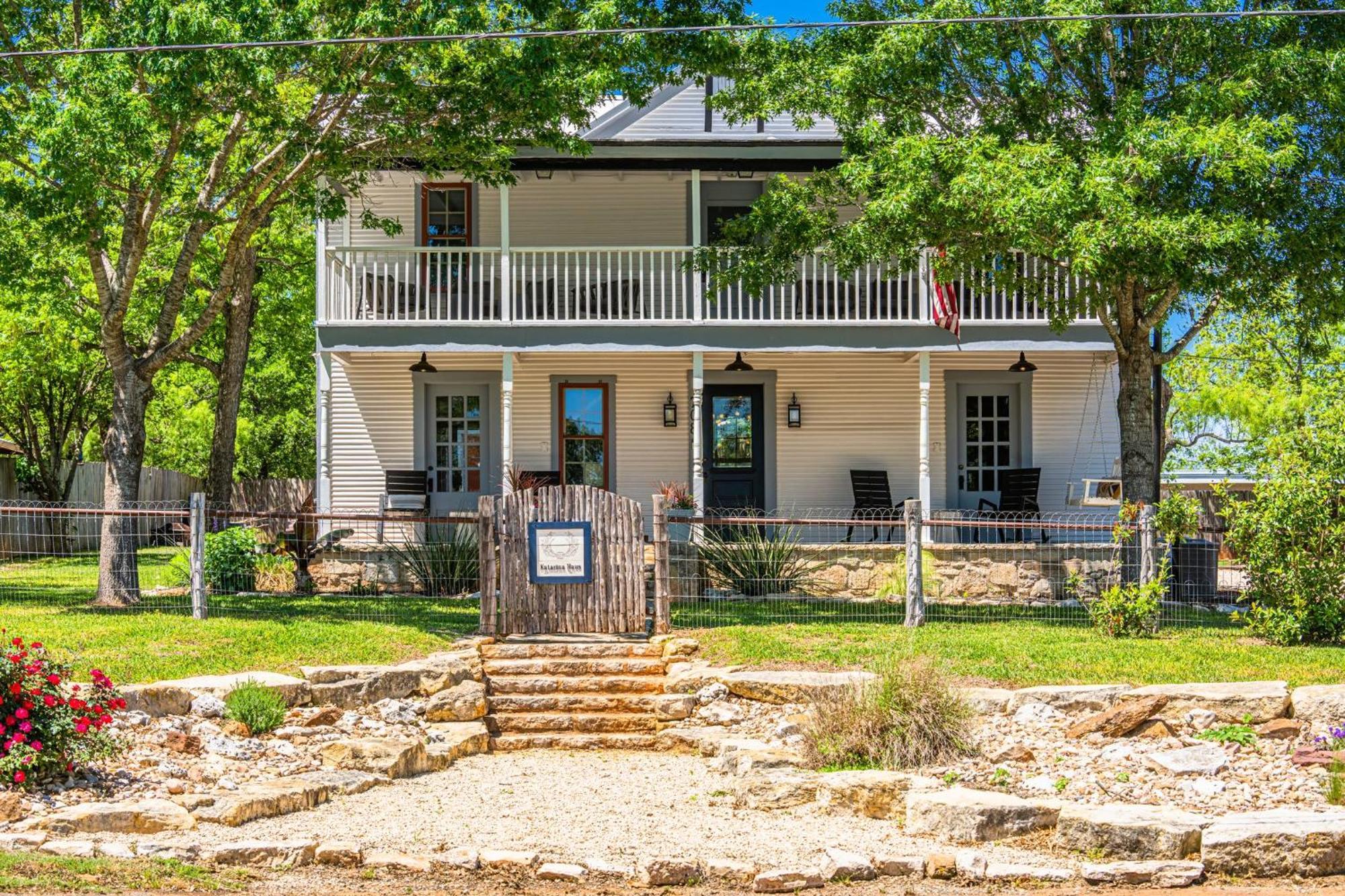 Villa Katarina Haus - Hot Tub & Fire Pit Fredericksburg Exterior foto