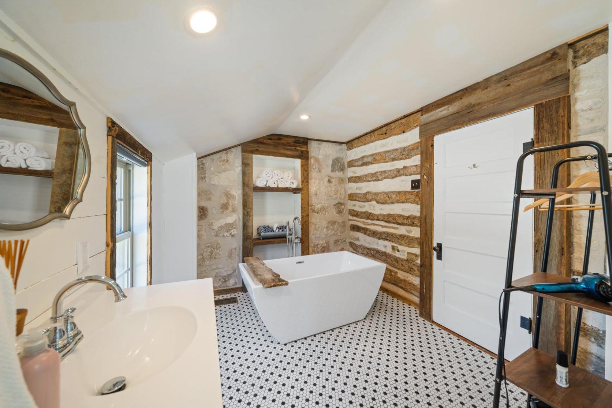 Villa Katarina Haus - Hot Tub & Fire Pit Fredericksburg Exterior foto