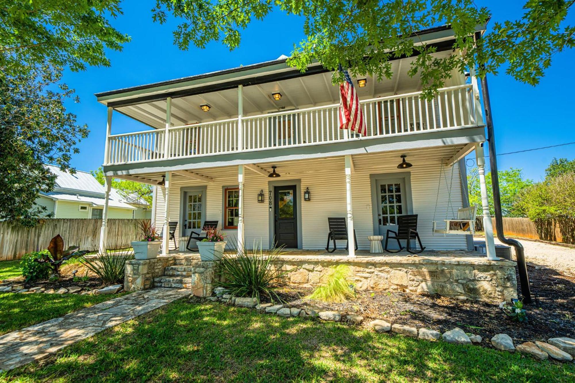 Villa Katarina Haus - Hot Tub & Fire Pit Fredericksburg Exterior foto