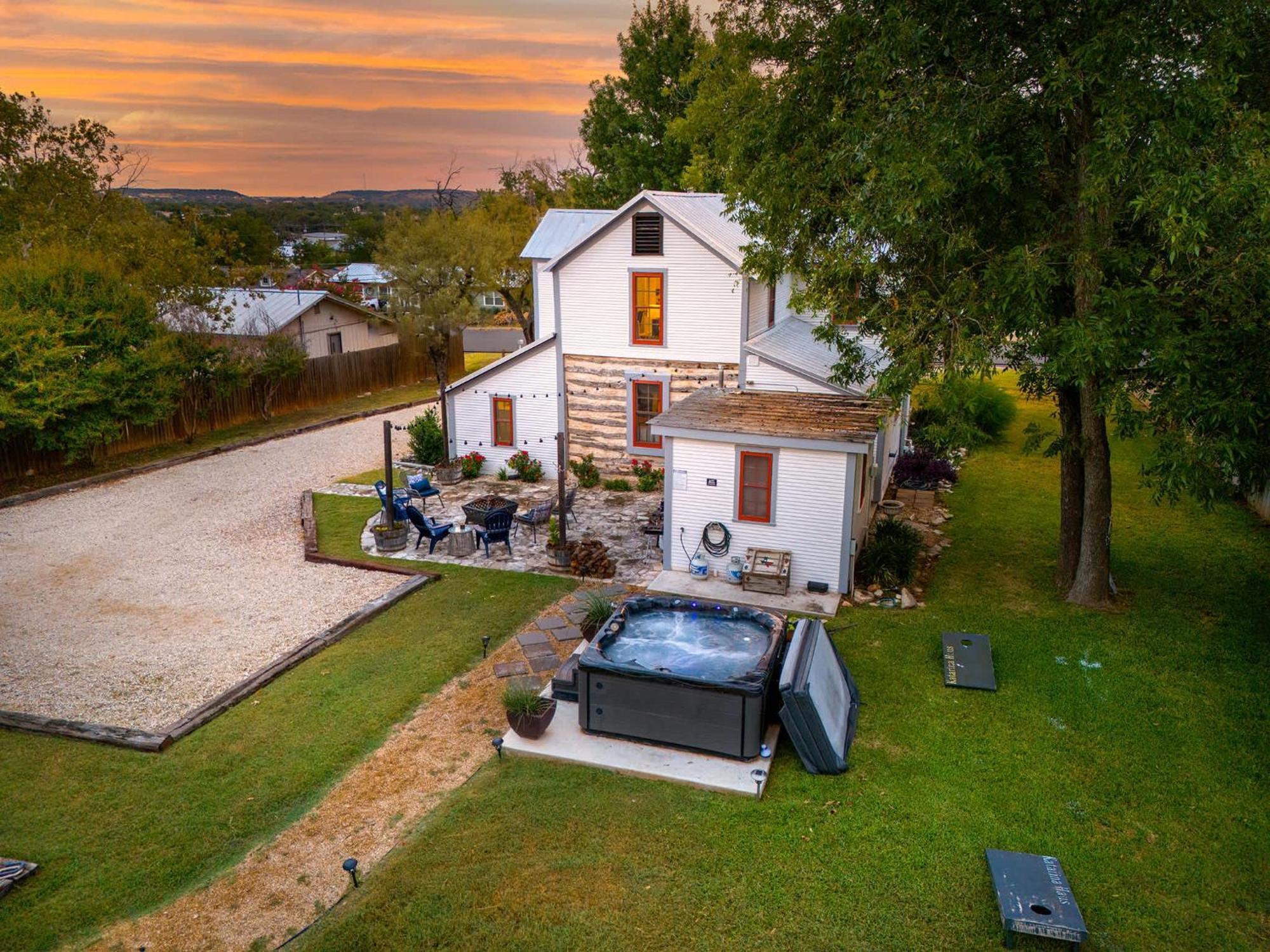 Villa Katarina Haus - Hot Tub & Fire Pit Fredericksburg Exterior foto